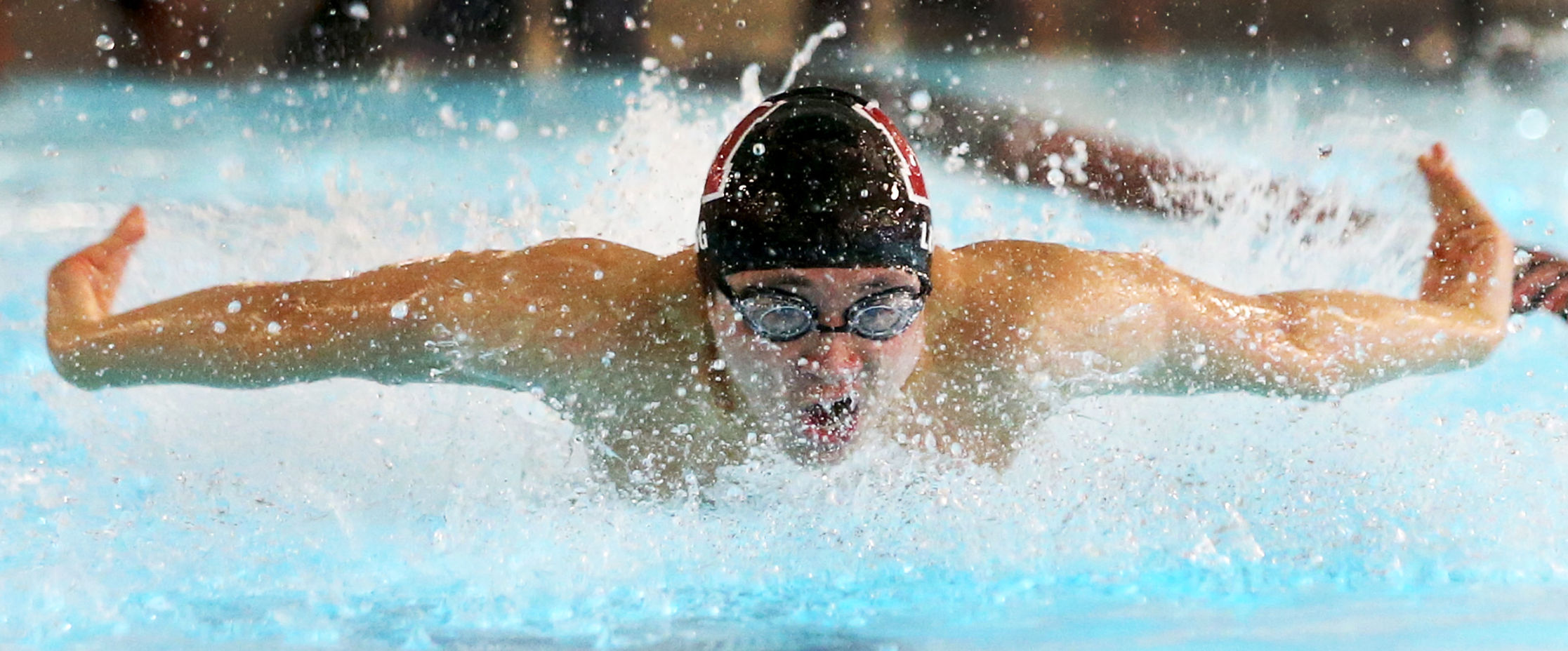 012018-UT-Swim-004